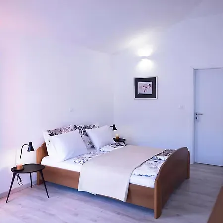 Casa de Férias Cozy In Lokvicici *